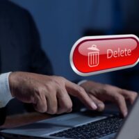 Deleting Text Messages Deleting Text Messages